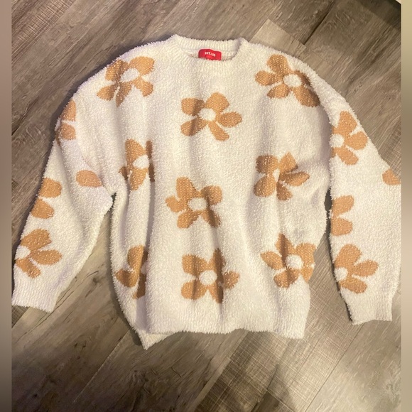 Sweaters - White Brown Flowers Fuzy Womens Sweater size large
